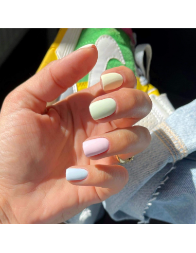 Formation technique manucure russe et...