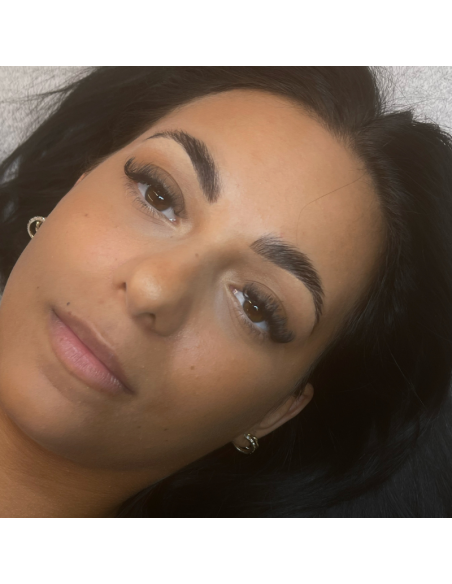 Lamination des sourcils et restructuration à la teinture hybride avant-midi - brow lift (Péruwelz)